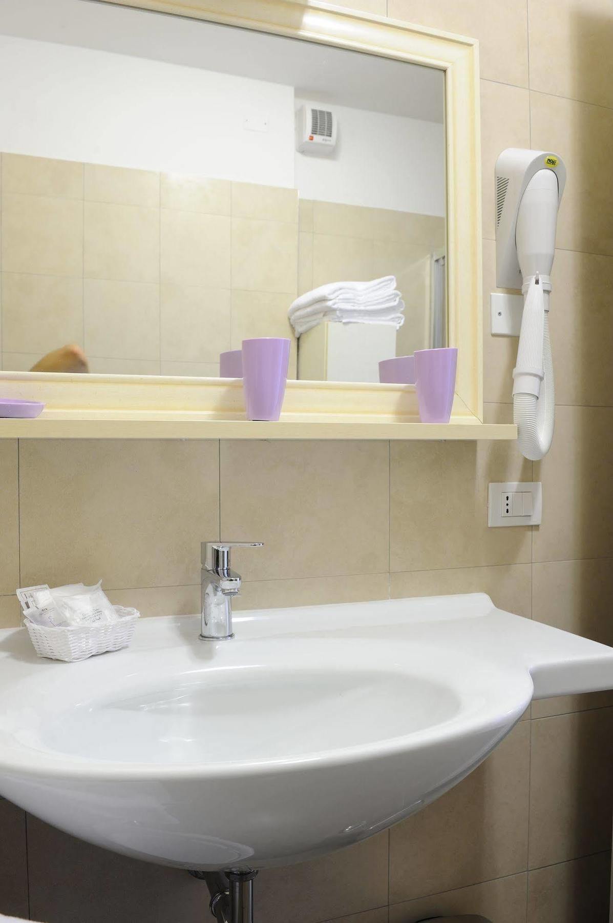 Residence Suite Smeraldo Riccione Extérieur photo