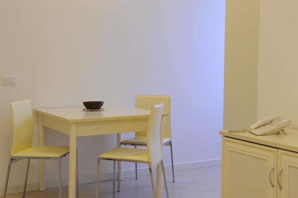 Residence Suite Smeraldo Riccione Extérieur photo